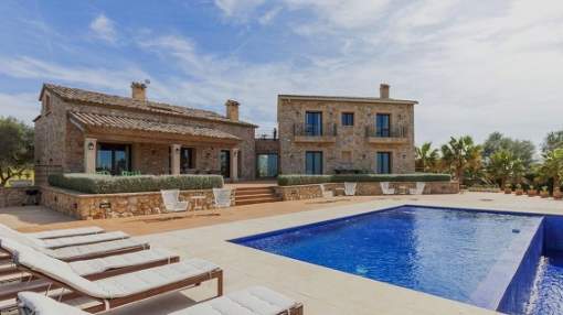 Son Gual Villa
Son Gual Villa